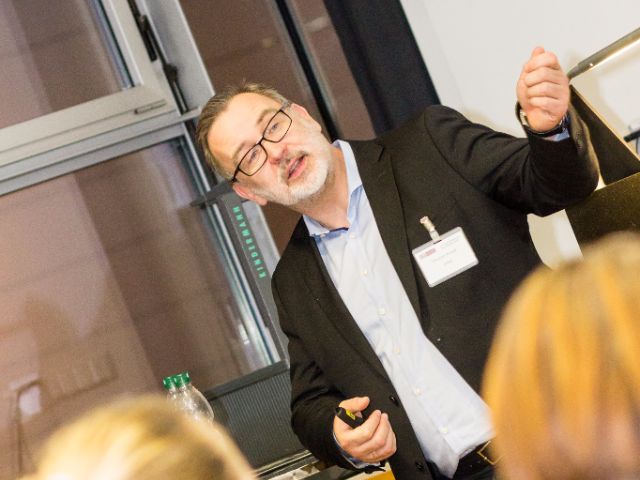 Christian Wotjak von KPMG spricht über steuerrechtliche Fragen für GründerInnen Christian Wotjak von KPMG spricht über steuerrechtliche Fragen für GründerInnen